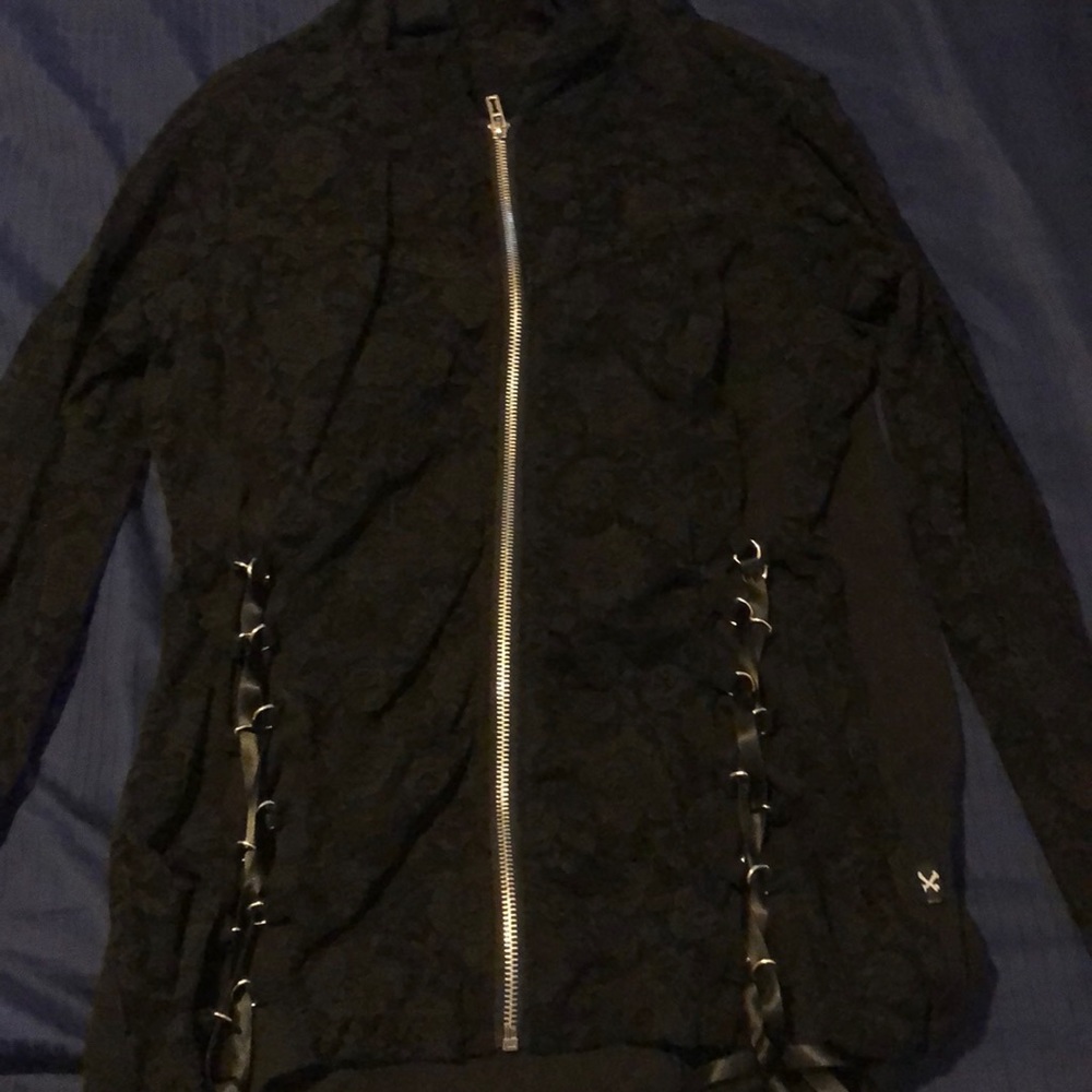 Hot topic sweater